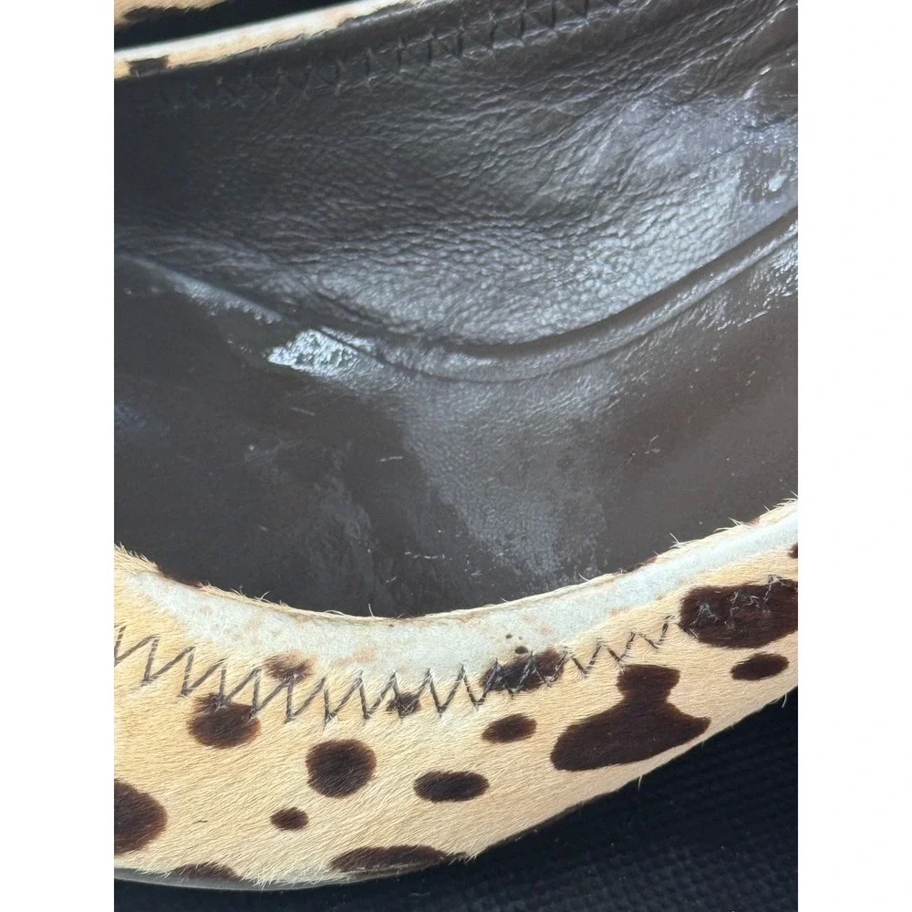 Tory Burch Sally Wedge‎ Calf Hair Animal Print Gold Logo Pumps Tan Brown 7M